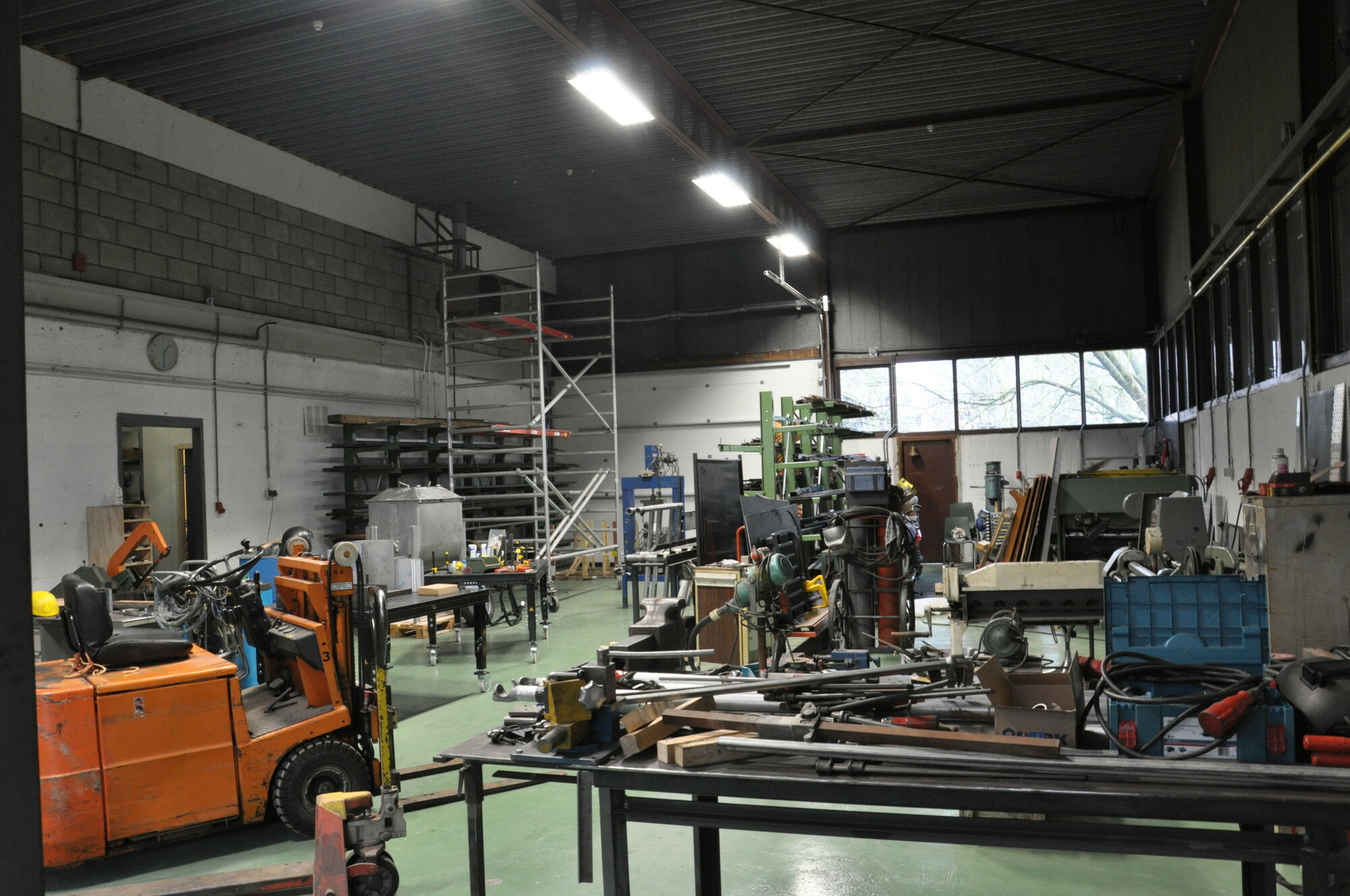 De juiste verlichting in een werkplaats 