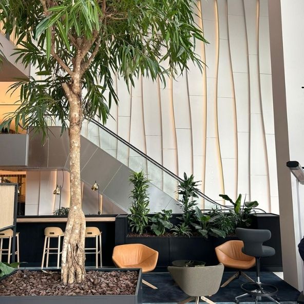 Bekijk onze LED strips in een entreehal LED strips in entreehal
