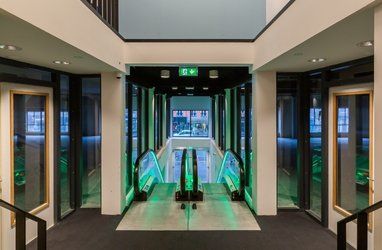 Bekijk onze LED noodverlichting in een gemeenschappelijke ruimte LED noodverlichting in appartementencomplex