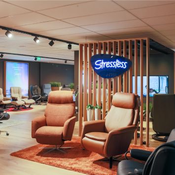 Bekijk onze LED verlichting in de showroom van De Bruijn Zitmeubelen Verlichting voor showroom De Bruijn Zitmeubelen
