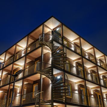 Bekijk onze LED verlichting in het Houten Hotel in Almere Hotelverlichting Houten Hotel Almere