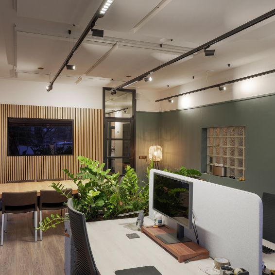 Bekijk onze LED verlichting voor werkplekken Werkplekverlichting